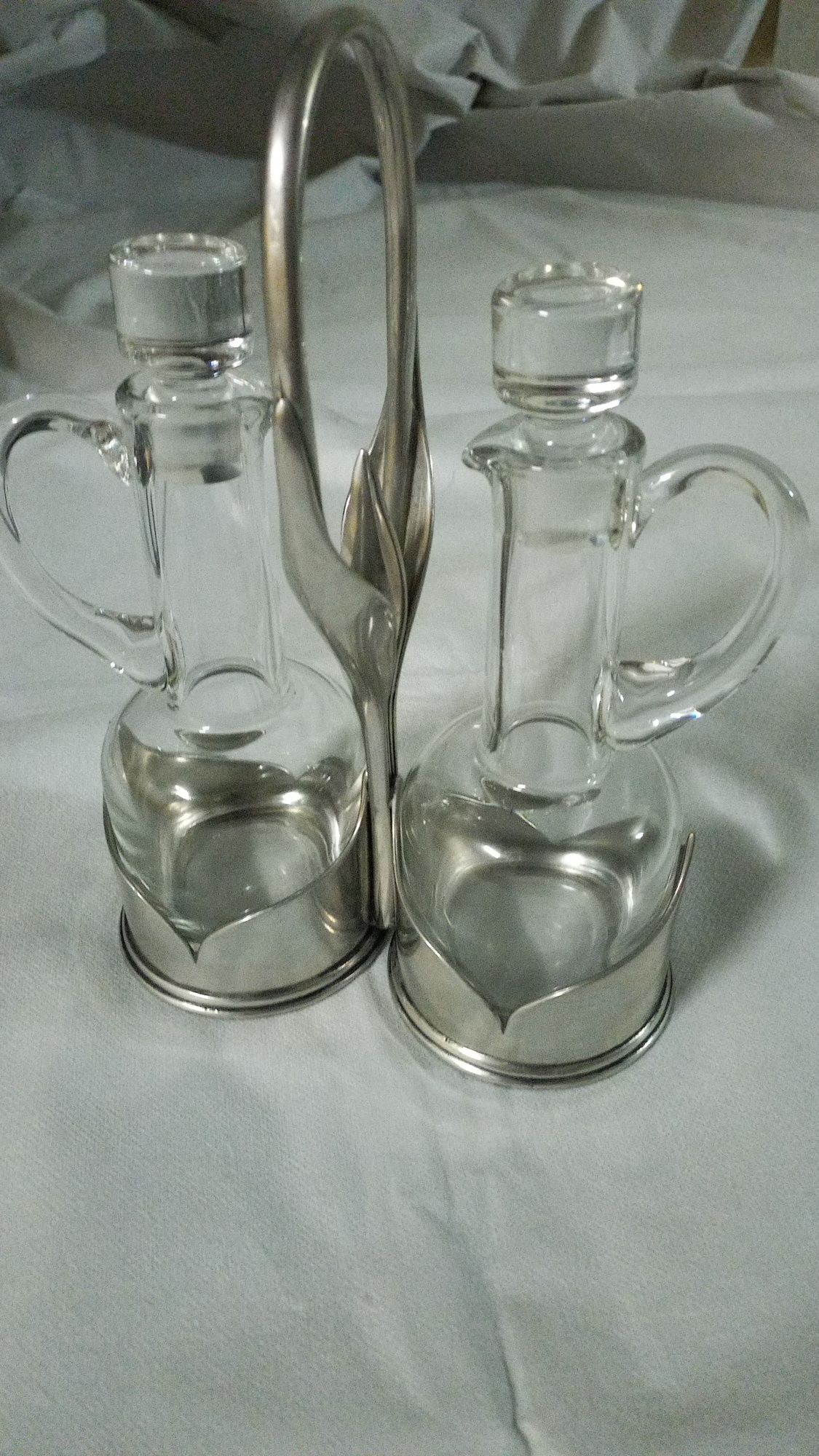 Galheteiro em estanho e cristal