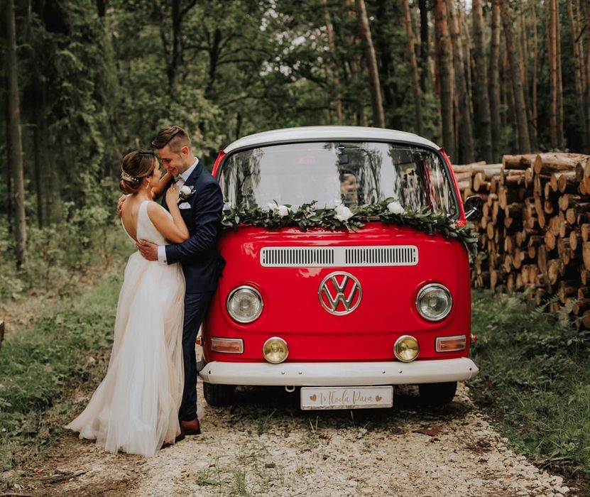 Auto do ślubu Ogórek Bulik VW T2 Fiat 500 wesele boho sesja świąteczna