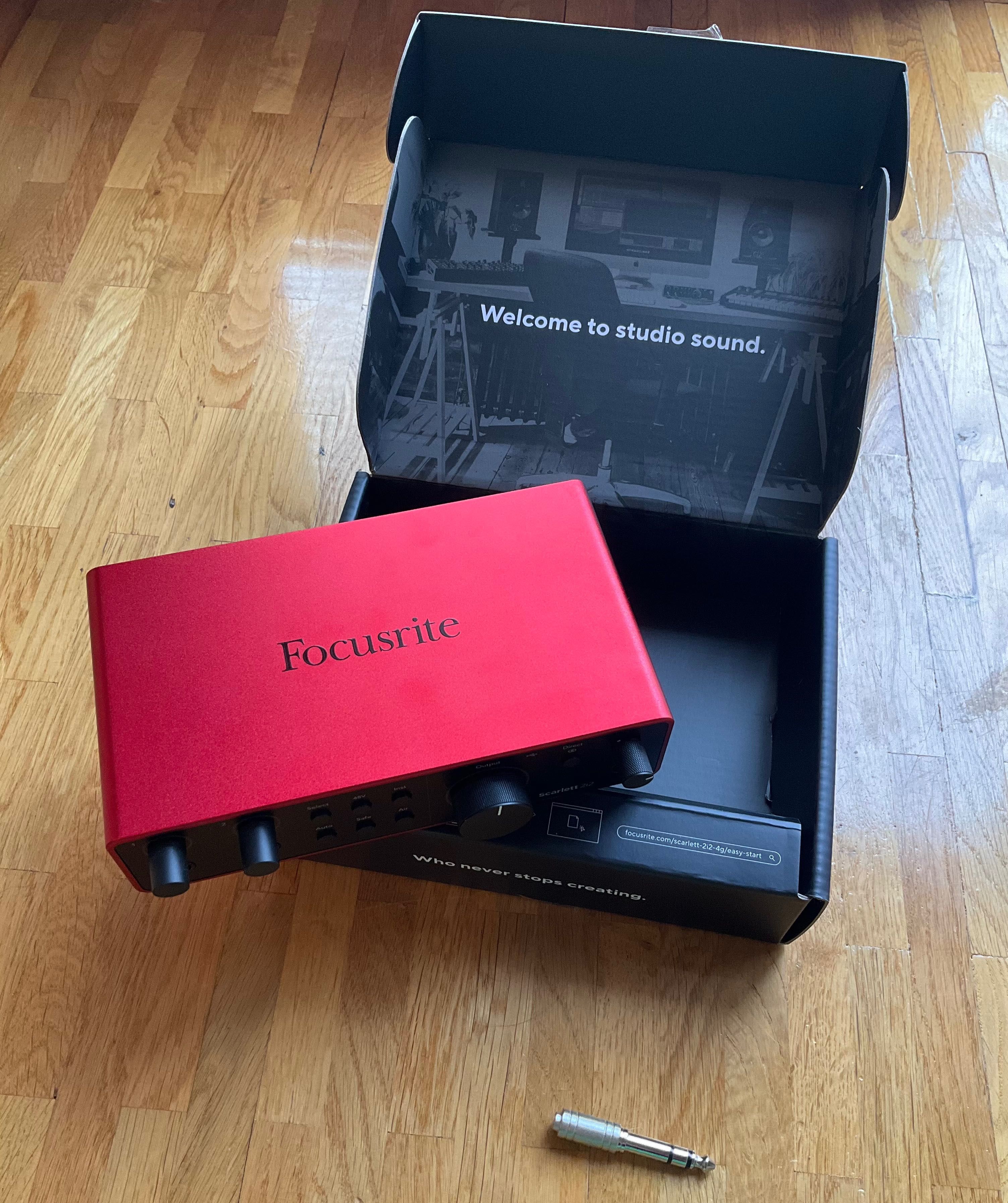Interfejs audio FOCUSRITE SCARLETT 2i2 4TH