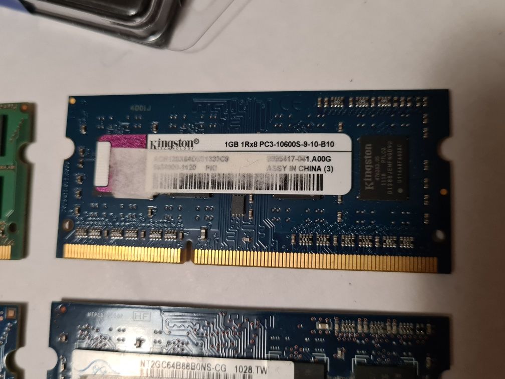 Оперативна Память для Ноутбука DDR3 MT16 4GB 2RX8 и Kingston 1GB 1Rx8