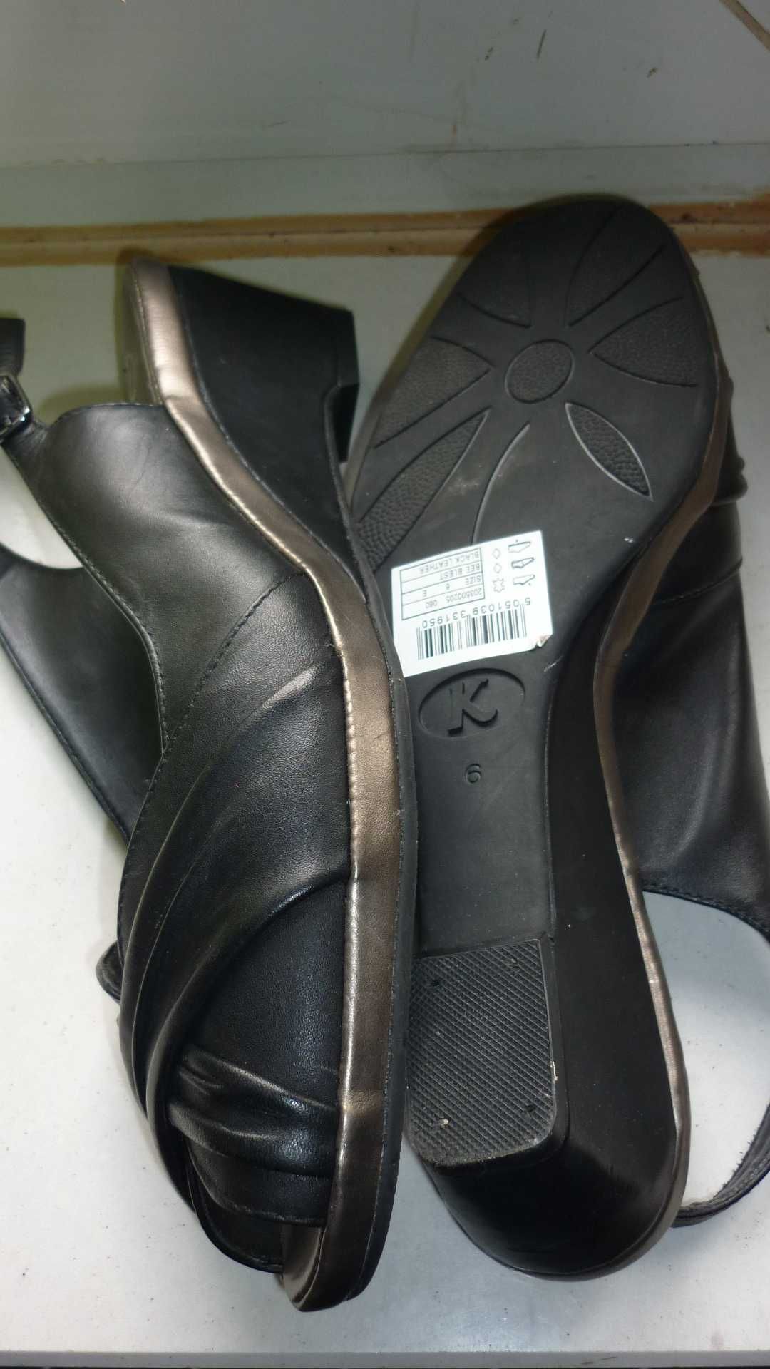 K  (clarks)  - skórzane szersze sandały na klinie  r; 39