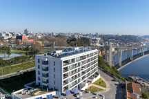 Penthouse T4 para Arrendamento vistas Rio e Mar