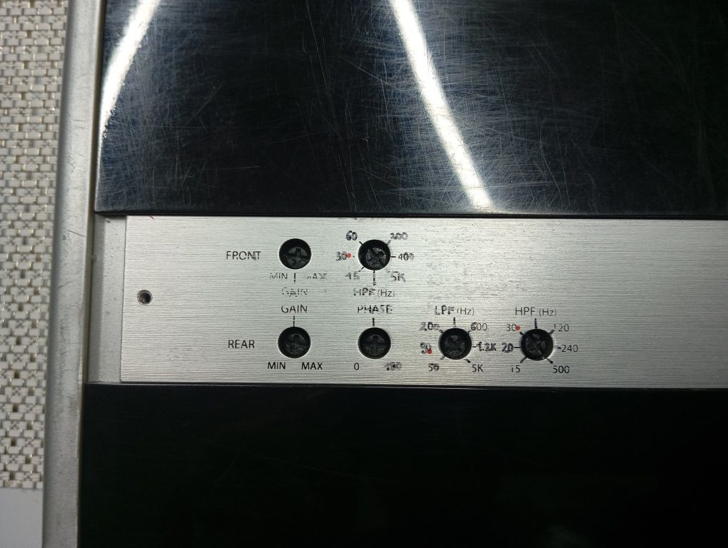 Wzmacniacz Rainbow i paul 4.300 car audio