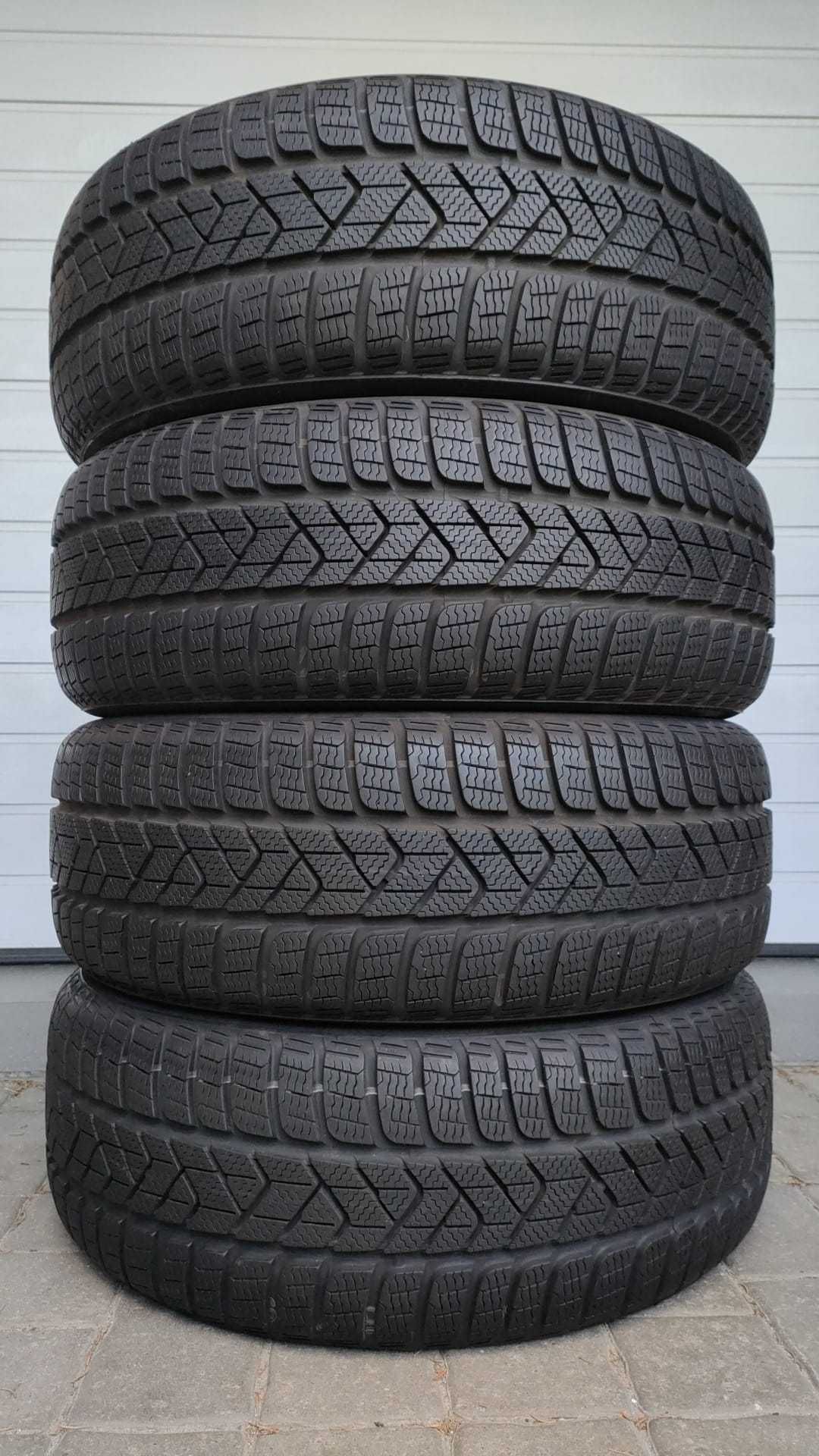 4 sztuki opony zima 215/55/17 Pirelli 2021rok 94H (OL365/OH)