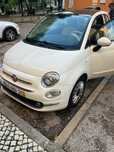 Fiat 500 com ecrã touch, teto panorâmico