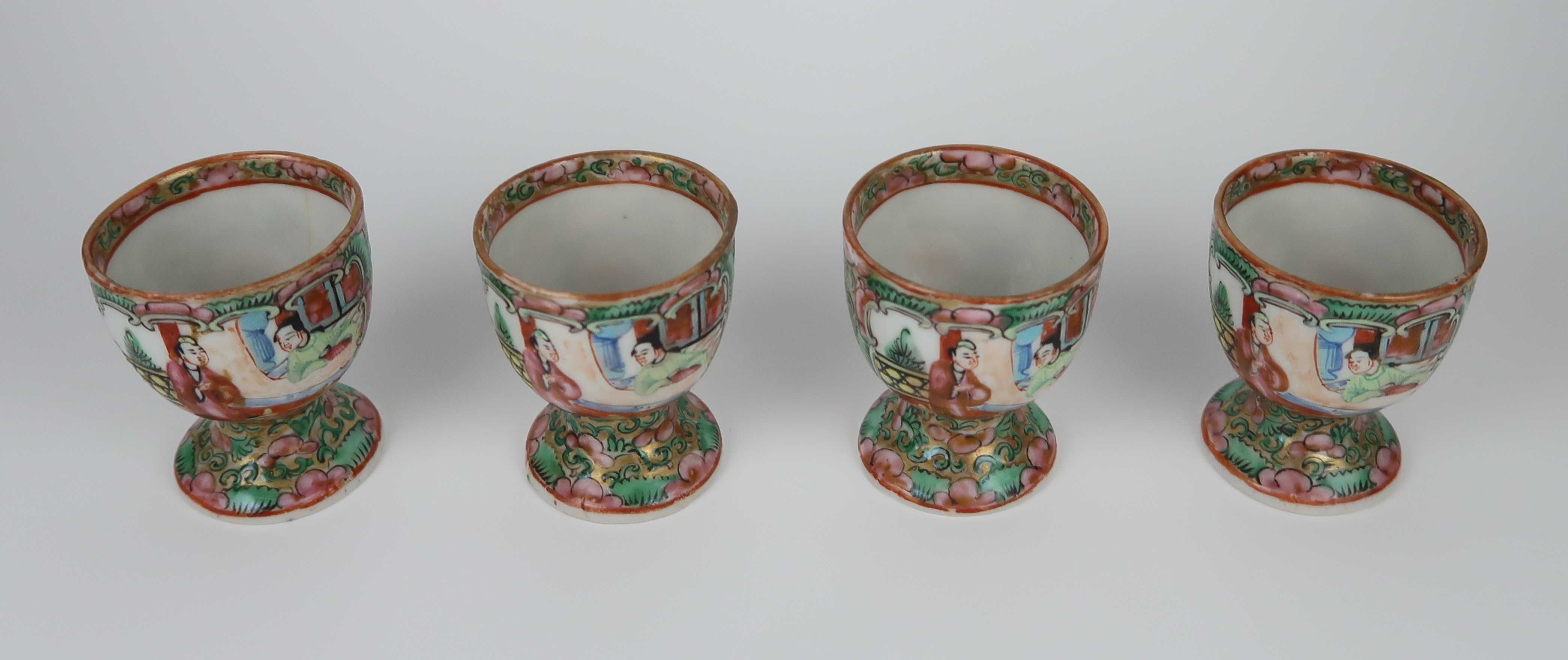 4 Porta Ovos Porcelana da China Séc., XIX