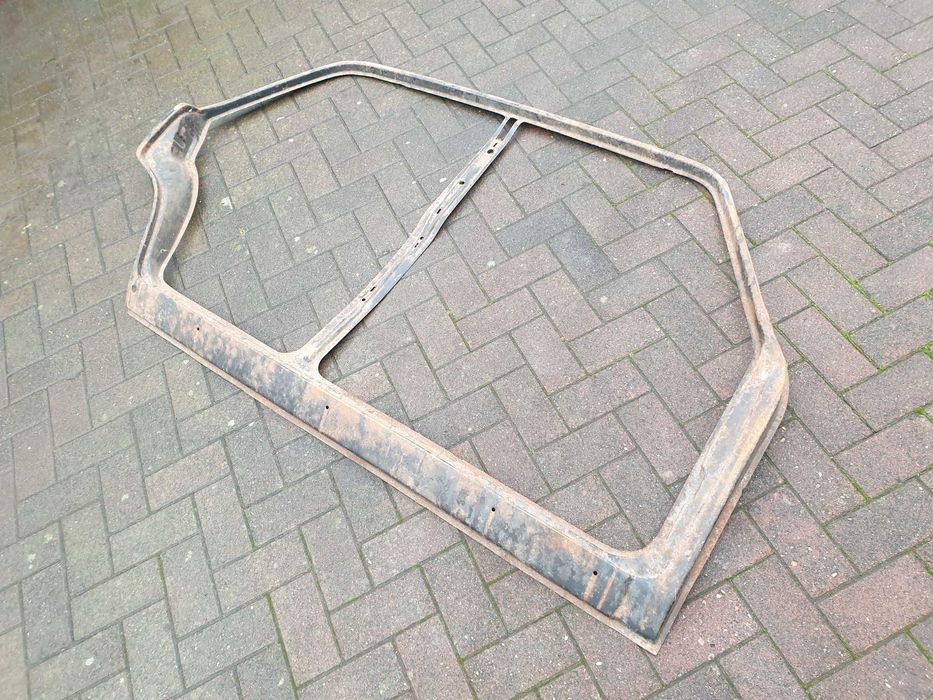 Fiat 125p   FSO   bok próg fala błotnika słupek ramy drzwi progi Prawy