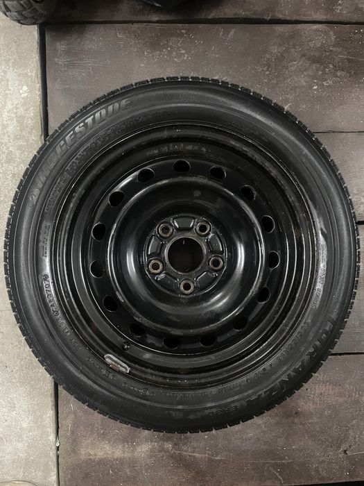 Продам запаску 5 114.3 205/55 R16