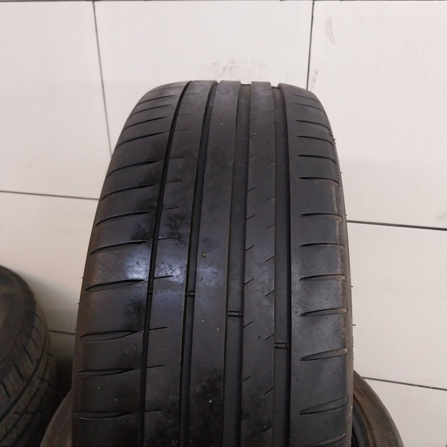 Opona Letnia Michelin 225/45ZR19 96W