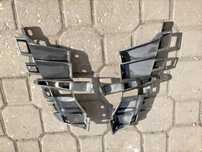 Ślizg wspornik zderzaka przód Renault Modus 8200213544 820021560