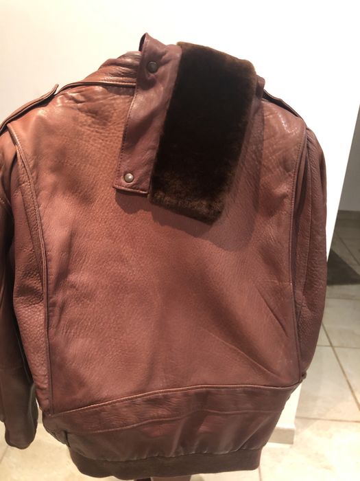 Blusão homen em pele castanho