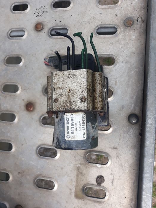 Opel Vivaro Trafic Primastar 01-14rok pompa abs