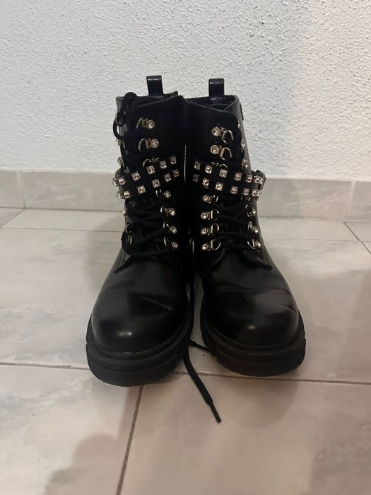 Botas de pele GUESS