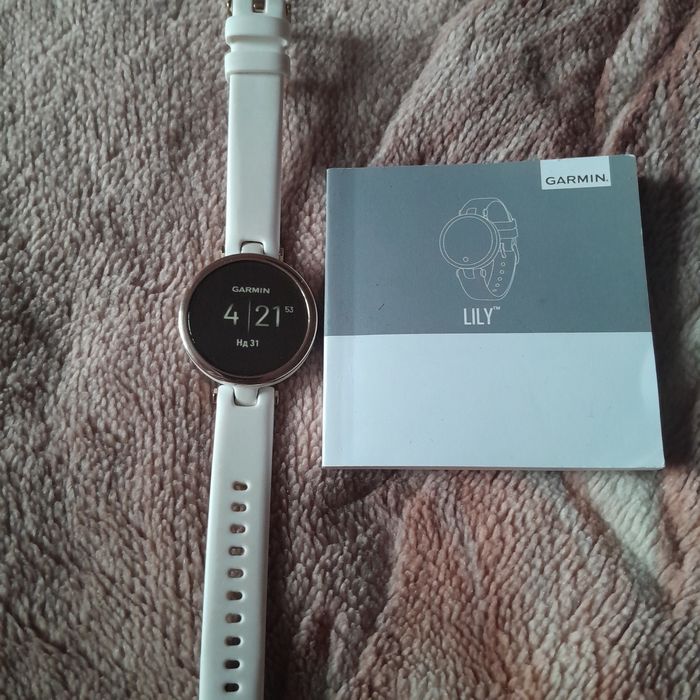 Смарт годинник Garmin lily sport