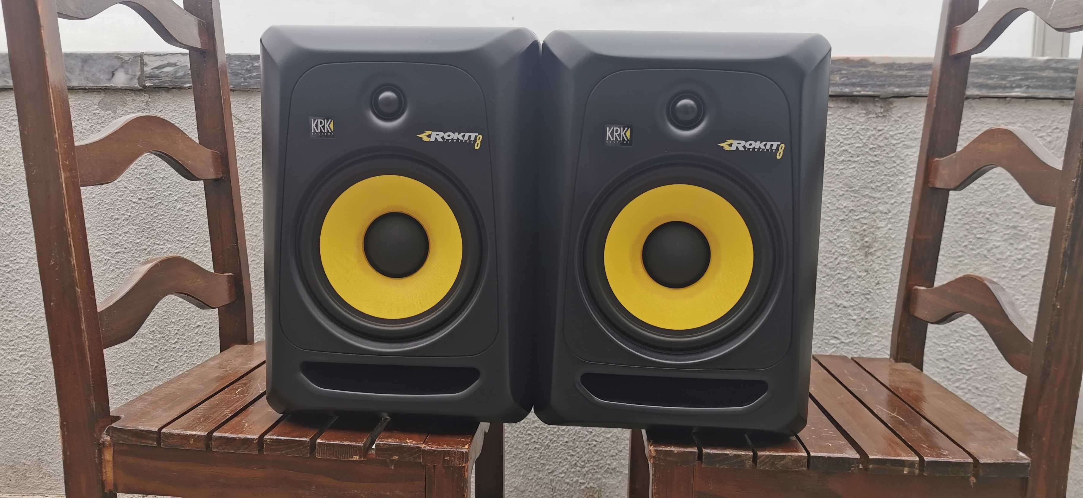 Monitores de estúdio KRK ROKIT 8 em excelente estado