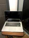 MacBook Pro 13 core i5 320 gb