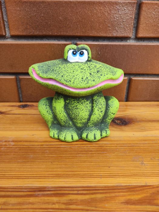 Figurka ogrodowa żaba 14 cm