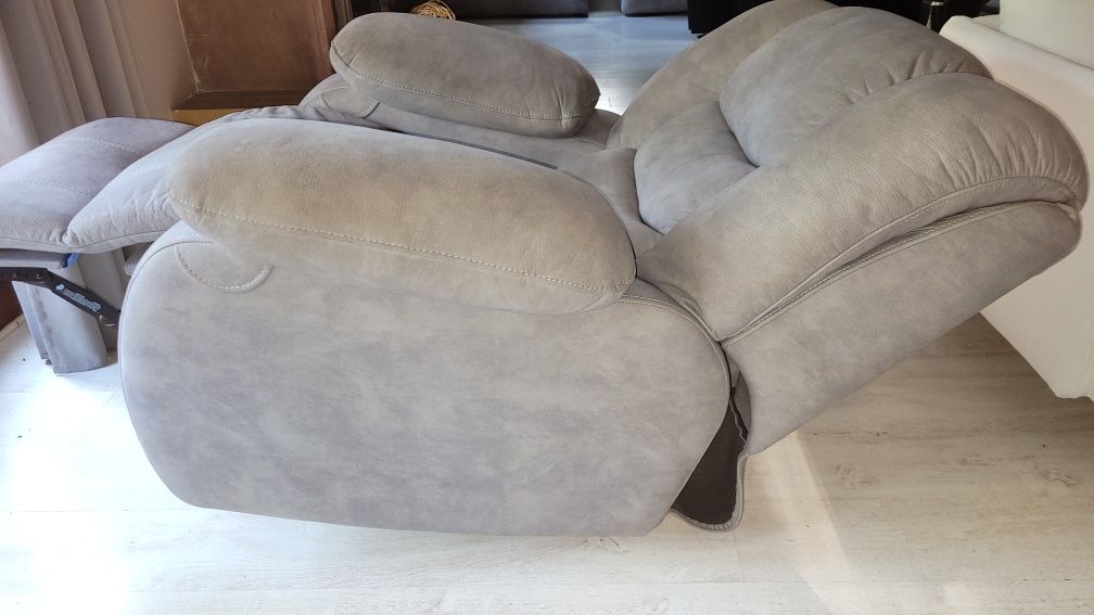 Sofa i 2 fotele z funkcją relax