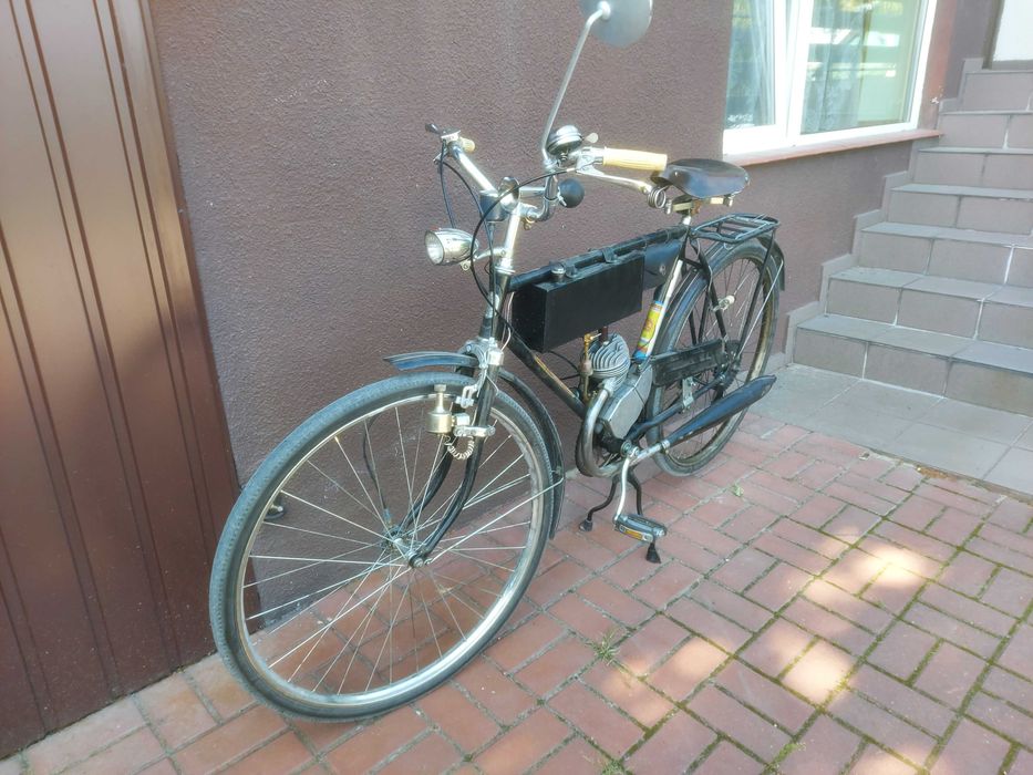 Radziecki rower Ural z silnikiem pomocniczym KO