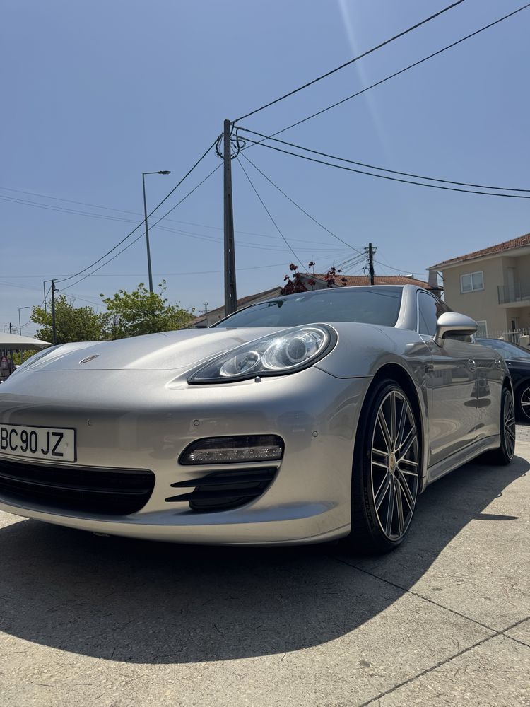 Porsche Panamera S