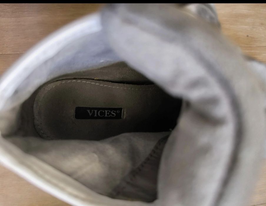 Buty na koturnie, trampki, sneakersy