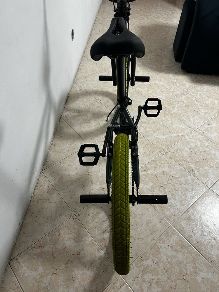 BMX usada em bom estado