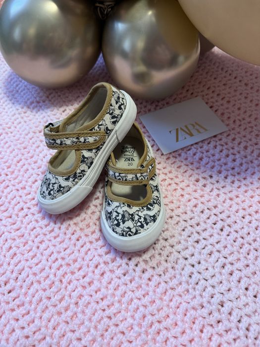 Дитячі туфельки Disney x Zara, розмір 20