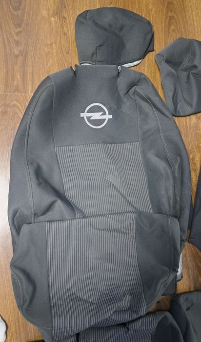 Чохли на сидіння Опель