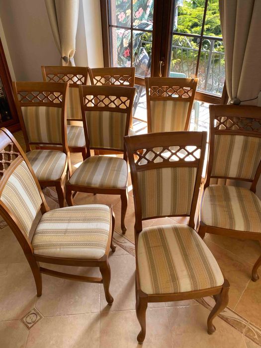 Eleganckie krzesła do salonu / jadalni