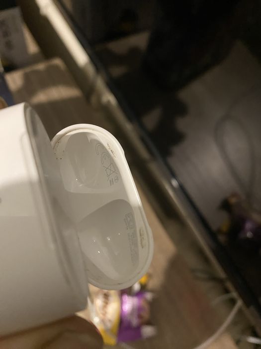 Продам кейс для airpods 2