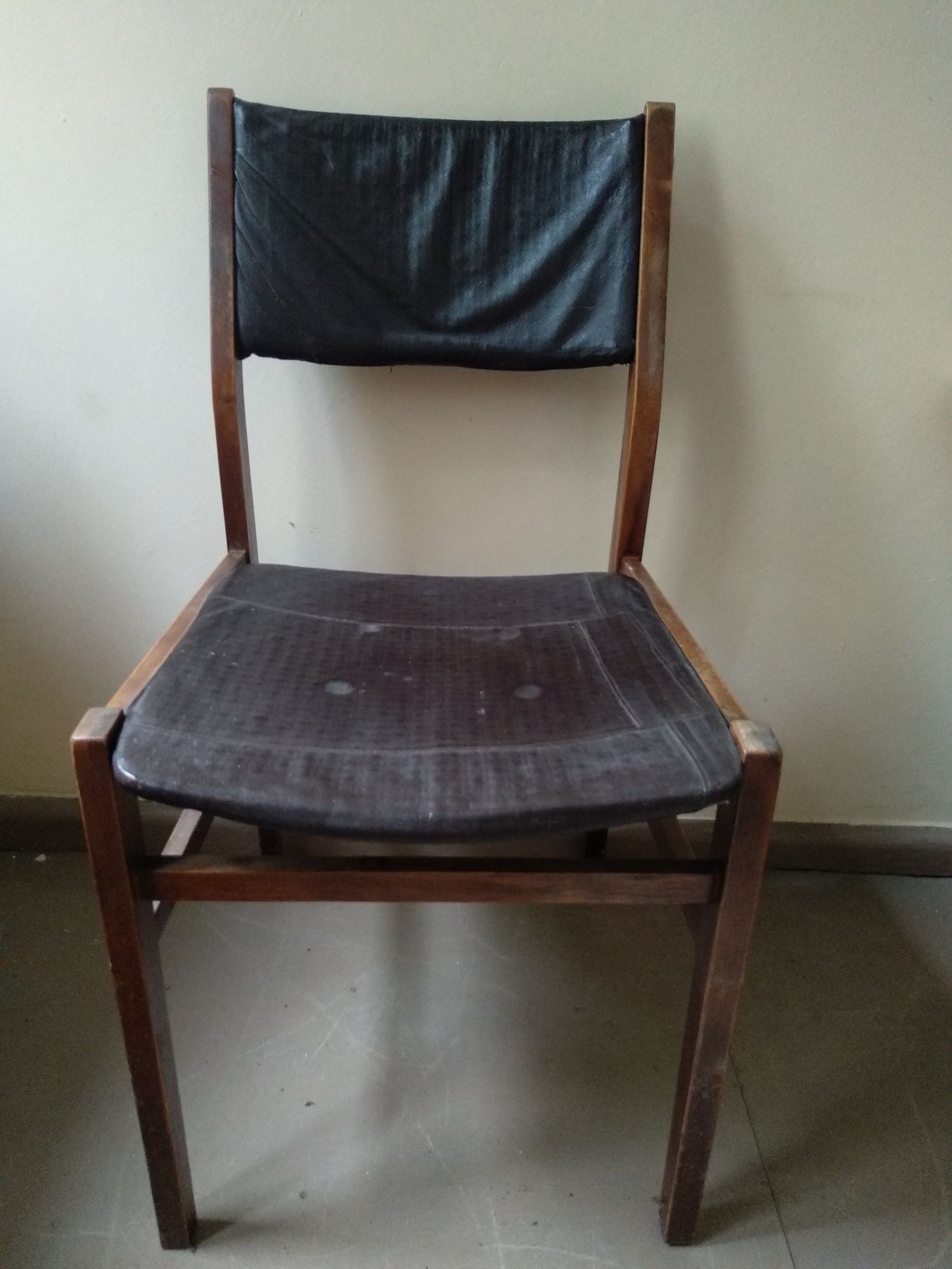Krzesła drewniane do renowacji PRL krzesło retro klasyk stare stabilne