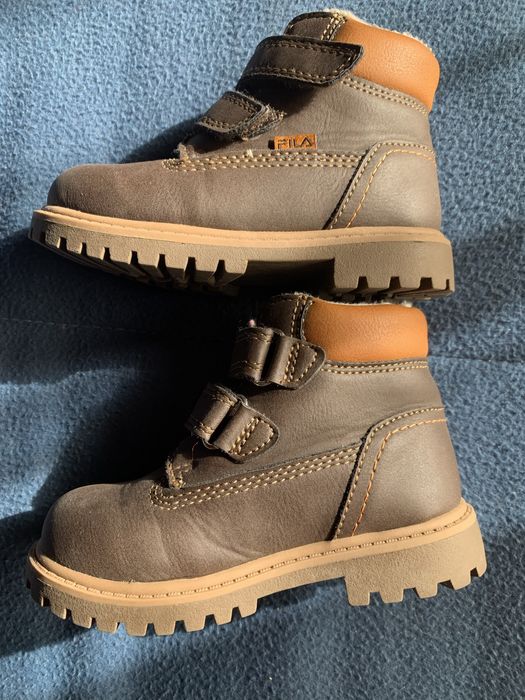 Botas criança Tamanho 22