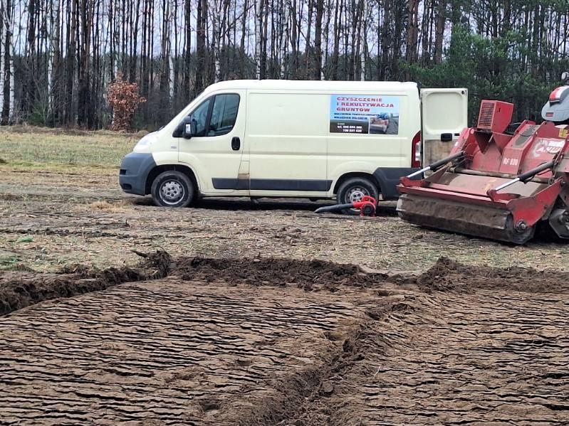 Mulczer Leśny Wycinka drzew Mulczer Wgłębny Frezowanie pni drzew