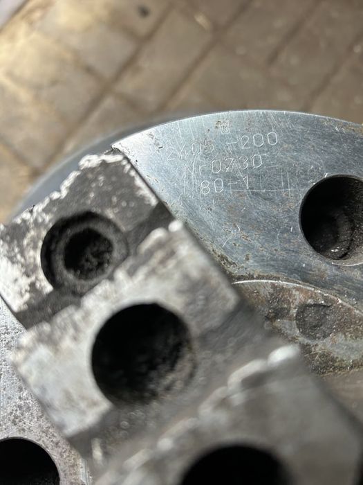 Uchwyt tokarski Fi 200