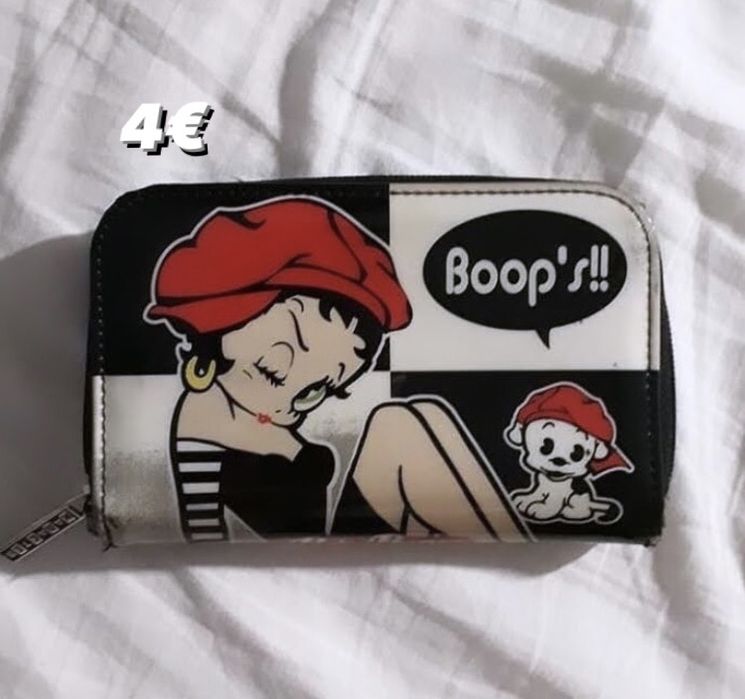 Carteira da Betty Boop em ótimo estado .