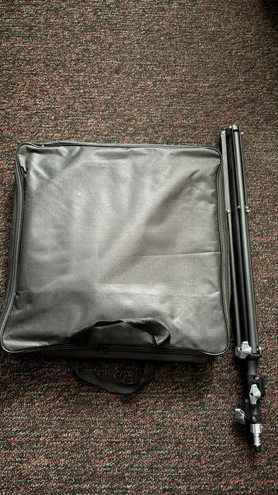 Кольцевая лампа напольная