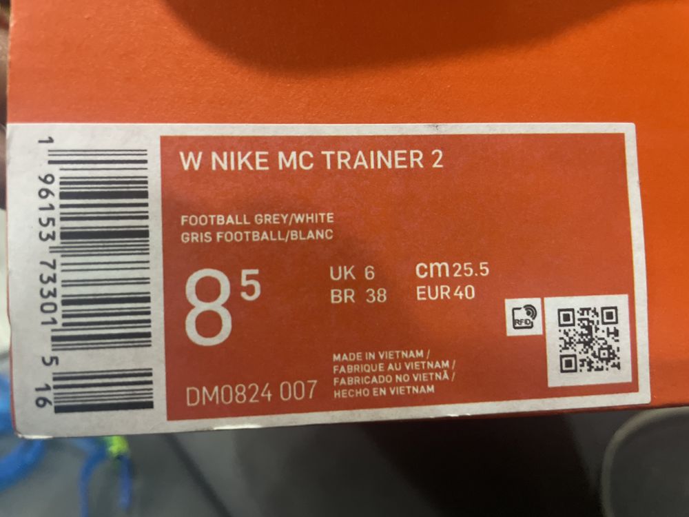 Nike adidasy damskie  39 40 mc trainer 2