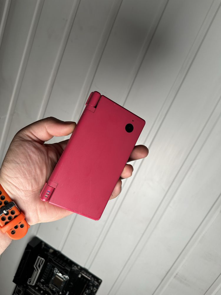 Ігрова приставка Nintendo DS