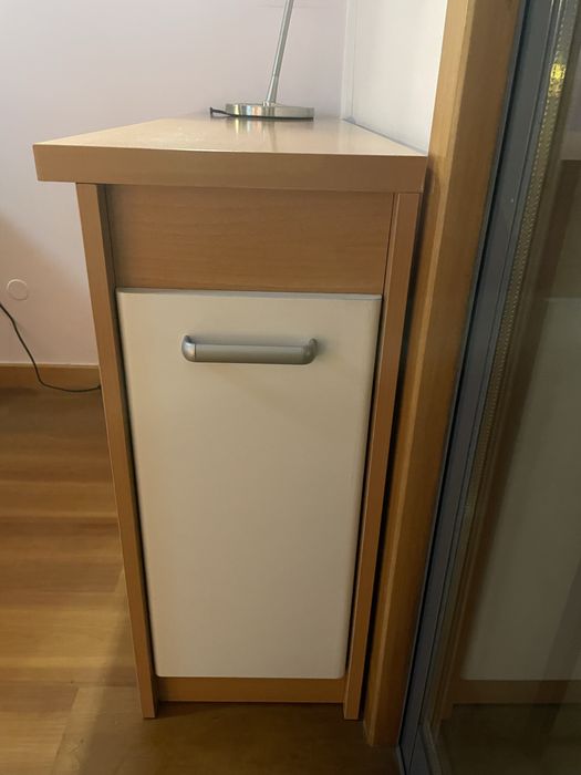 Cabeceira cama solteiro com arrumos