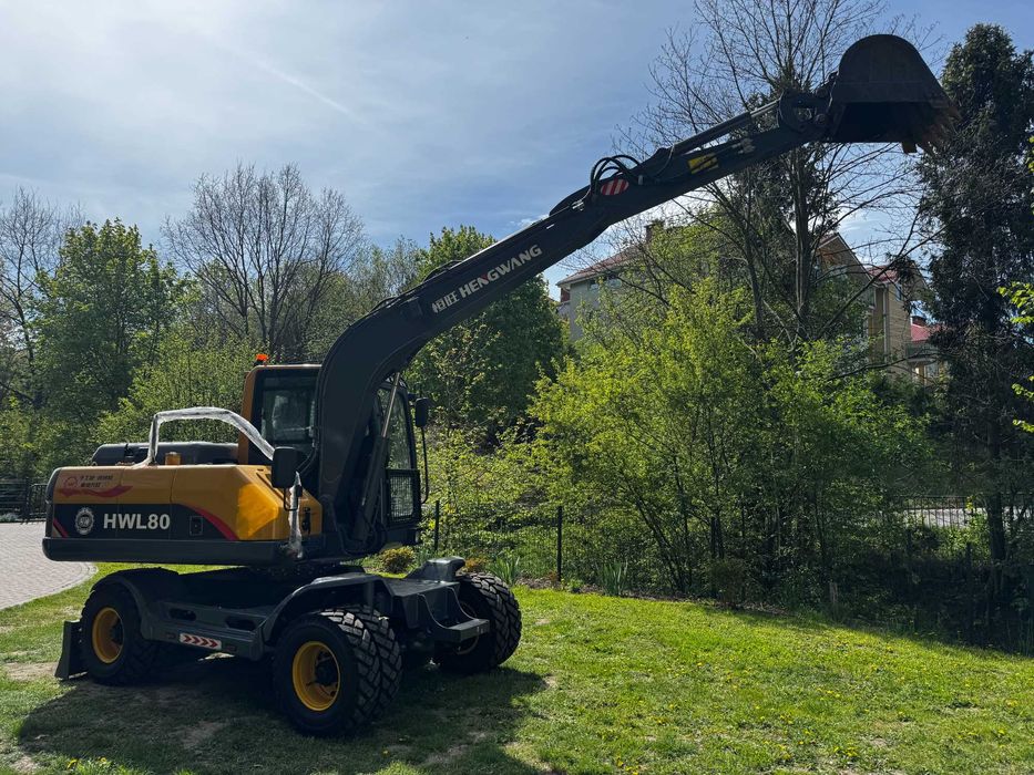 Koparka kołowa – JAK NOWA! Tylko 30h pracy!