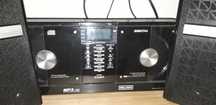 Leitor de CDs + rádio