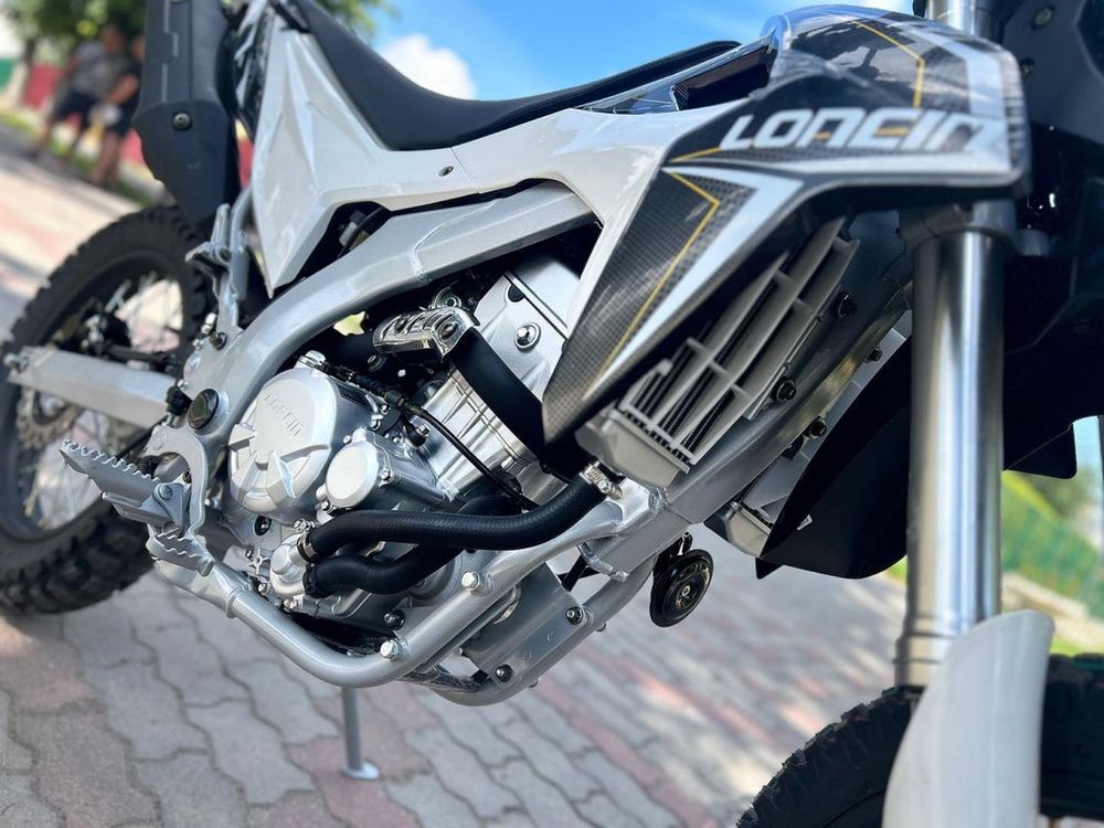 Мтоцикл Loncin LX300 2024 року, Безкоштовна доставка