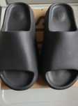 *NoweAdidas YeezySlideBlackButy*90-dniowa gwarancja 37