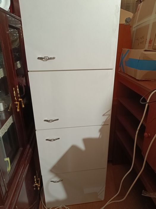 Móvel de parede branco