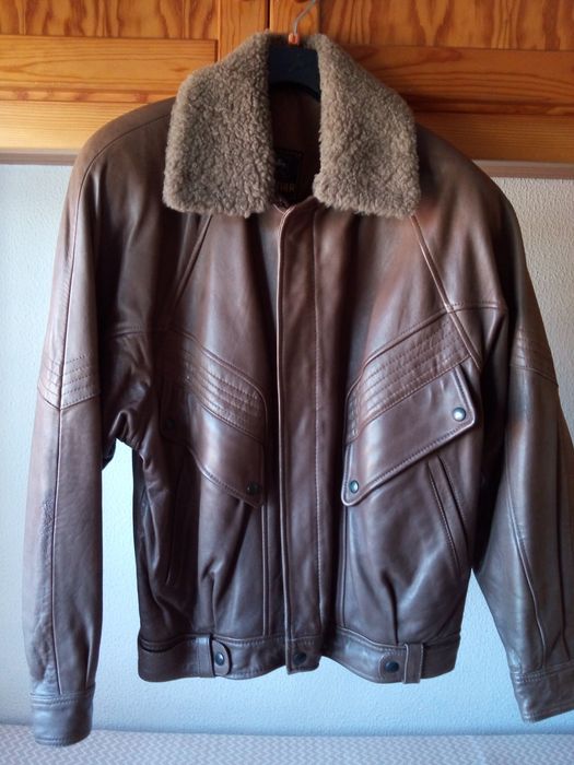 Blusão pele genuína para homem com gola pêlo sintético