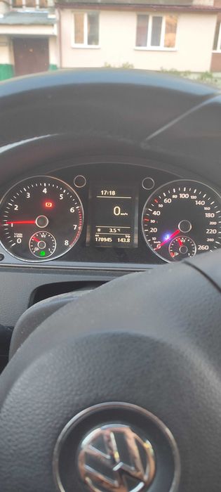 Volkswagen Passat 2011