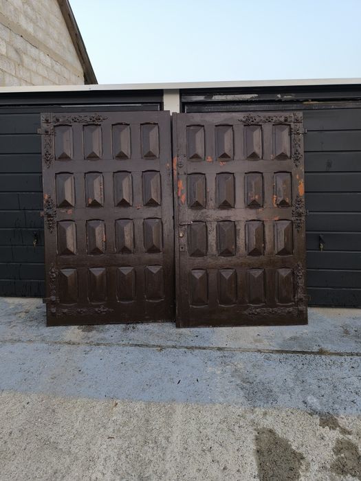 Drzwi zewnętrzne wejściowe oraz garażowe