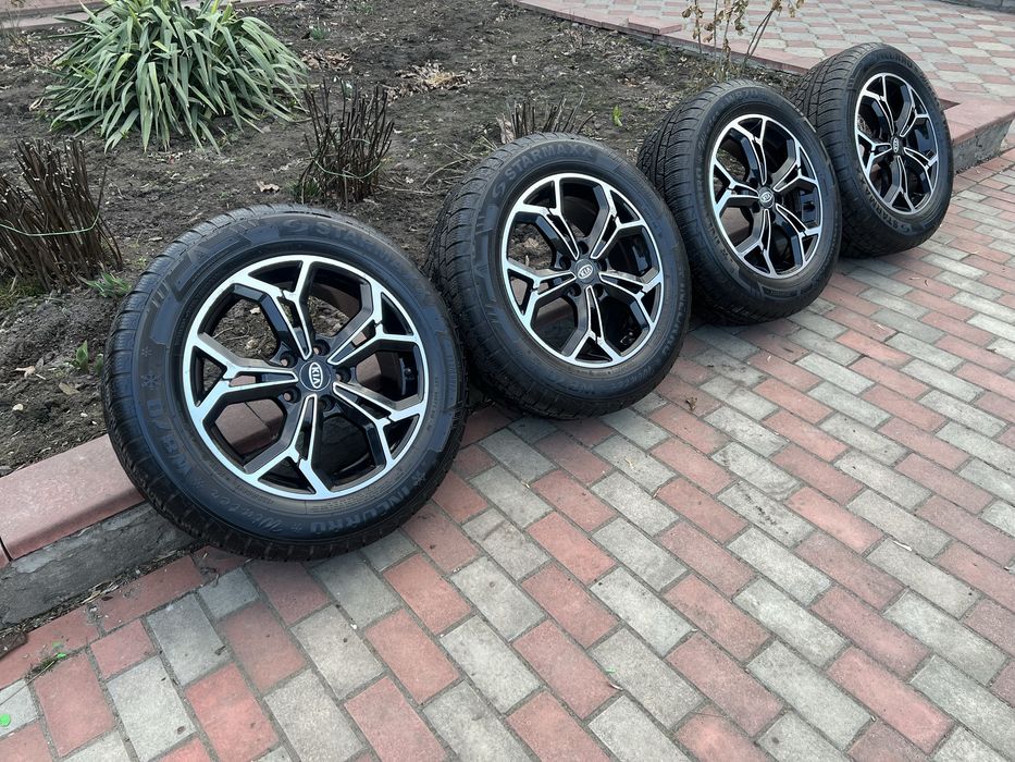 Продам оригінальні диски з резиною KIA 225/60 R17 225/60/17