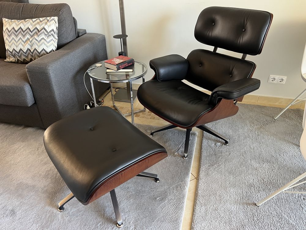 Cadeirão Eames Lounge - Pele preta  e Nogueira