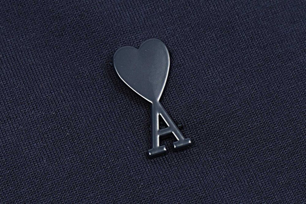 Футболка AMI Paris Ami De Coeur Tonal Small Heart T-Shirt Navy Blue